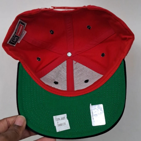 Chicago Blackhawks Script Style Reebok Snapback - Picture 4 of 6